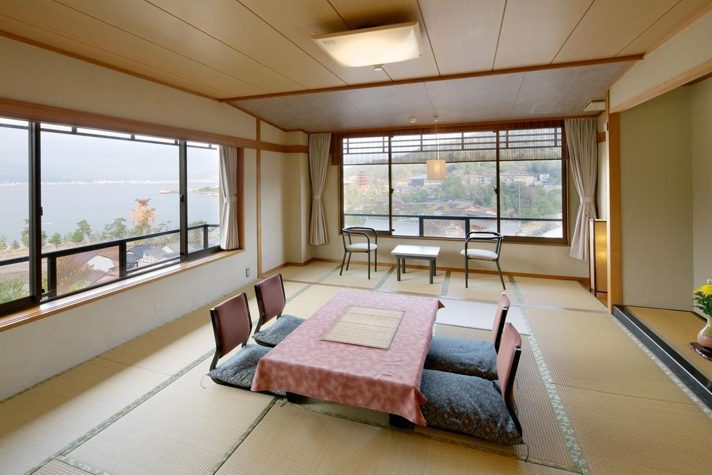 Jukeiso Hotell Hatsukaichi Eksteriør bilde