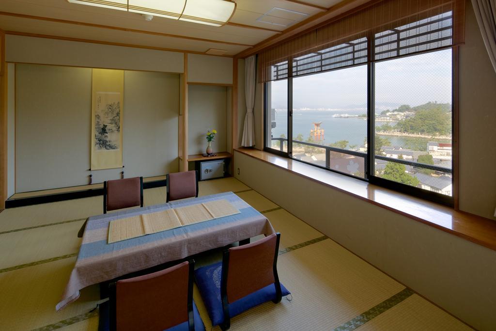 Jukeiso Hotell Hatsukaichi Eksteriør bilde
