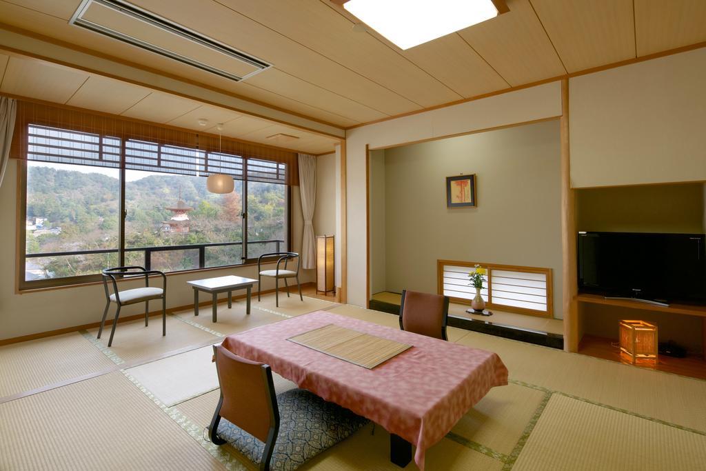 Jukeiso Hotell Hatsukaichi Eksteriør bilde